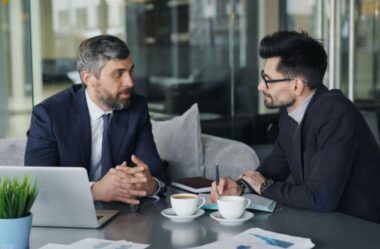 Como conduzir negociações complexas de M&A de dono para dono